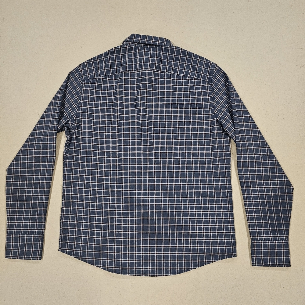Untuckit Performance Flannel Button Down M - image 6
